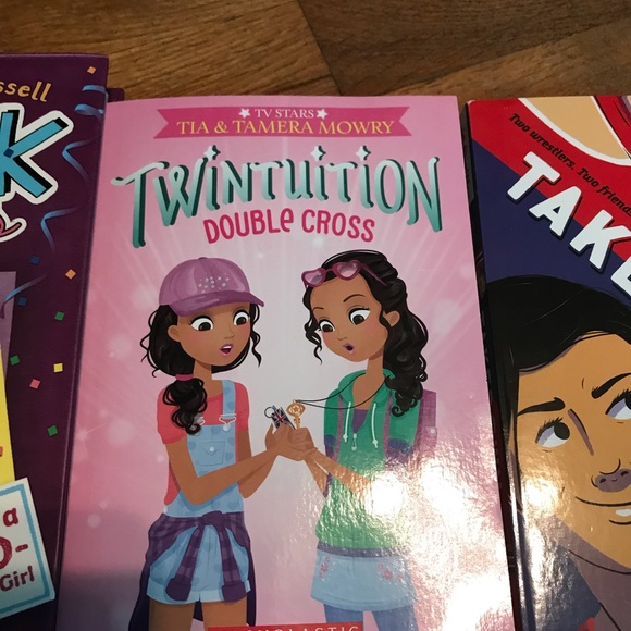 Girl Book Lot - Picture 3 of 6